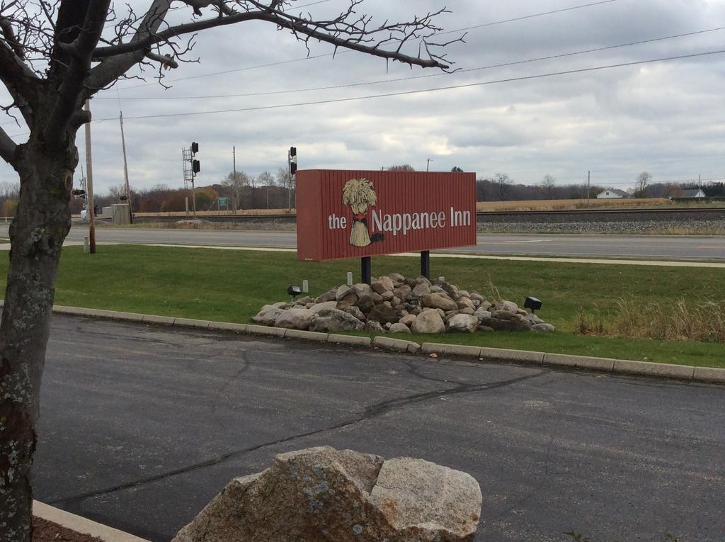 Countryside Inn Nappanee Exterior foto